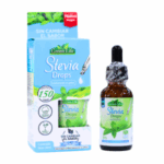 Botella de gotas de stevia Green Life de 30 ml, un edulcorante natural sin calorías. La presentación incluye un diseño atractivo y un envase que resalta su uso práctico en la cocina. Ideal para endulzar bebidas y alimentos sin alterar su sabor original. Contiene 150 dosis, lo que lo convierte en una opción conveniente para quienes buscan alternativas saludables al azúcar.
