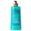 Acondicionador Natural Center con Spirulina, diseñado para cabello con daño y resistencia. Envase de 700 ml, ideal para fortalecer y nutrir el cabello. Su fórmula profesional ayuda a mejorar la textura y el brillo, proporcionando un tratamiento efectivo para cabellos secos y dañados. Perfecto para uso diario y adecuado para todo tipo de cabello.