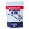 Paquete de bicarbonato de sodio de la marca Condimensa, presentado en un envase de 200 gramos. Este producto es de uso alimenticio y tiene múltiples aplicaciones en la cocina, ideal para mejorar la textura de los alimentos y como agente leudante en repostería. Su diseño atractivo y práctico facilita su almacenamiento y uso.