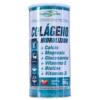 Envase de colágeno hidrolizado de 700 gramos con sabor a fresa. Contiene calcio, magnesio, glucosamina, vitamina E, biotina y vitamina D. Este suplemento está diseñado para mejorar la salud de las articulaciones y la piel, proporcionando nutrientes esenciales para el bienestar físico. Ideal para personas activas y aquellas que buscan fortalecer su sistema musculo-esquelético.