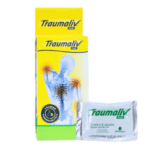 Imagen del producto Traumaliv Plus, un suplemento en cápsulas diseñado para aliviar dolores musculares y articulares. La caja amarilla contiene dos cápsulas que ayudan en la recuperación de lesiones y mejoran la movilidad. Ideal para personas activas y atletas que buscan un apoyo natural para el bienestar físico.