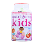Frasco de Nutrigomis Kids de Eden Verde, un suplemento alimenticio en gomitas masticables diseñado para niños. Contiene vitaminas, minerales y omega, con un contenido neto de 120 g y sabor a frutas. Ideal para complementar la dieta infantil de manera divertida y nutritiva.