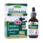 Suplemento nutricional Super Equinacea concentrado de Green Life, que incluye extracto de equinacea y vitamina C. Presentado en frasco de 60 ml con gotero, ideal para fortalecer el sistema inmunológico y mejorar la salud general. Producto libre de conservantes y aditivos artificiales.