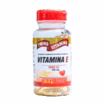 Frasco de vitaminas Twins que contiene vitamina E en cápsulas blandas. Cada cápsula proporciona 1000 IU de vitamina E, con un peso neto de 80.4 g. Este suplemento es ideal para apoyar la salud celular y fortalecer el sistema inmunológico. La vitamina E es un antioxidante que ayuda a proteger las células del daño.