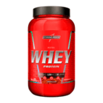 Envase de proteína de suero (Whey Protein) de la marca International Protein, color rojo brillante, con un diseño moderno y atractivo. Este producto contiene 30 gramos de proteína por porción, es bajo en grasa y está diseñado para ayudar en la recuperación muscular y el aumento de masa muscular. Ideal para deportistas y personas activas que buscan complementar su dieta con proteínas de alta calidad.